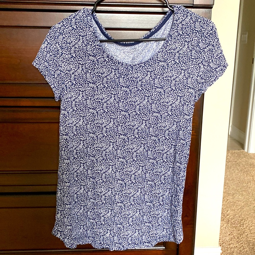 Navy and white cotton t shirt